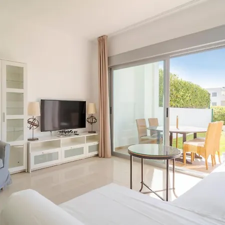 Amazing In Apartment *
